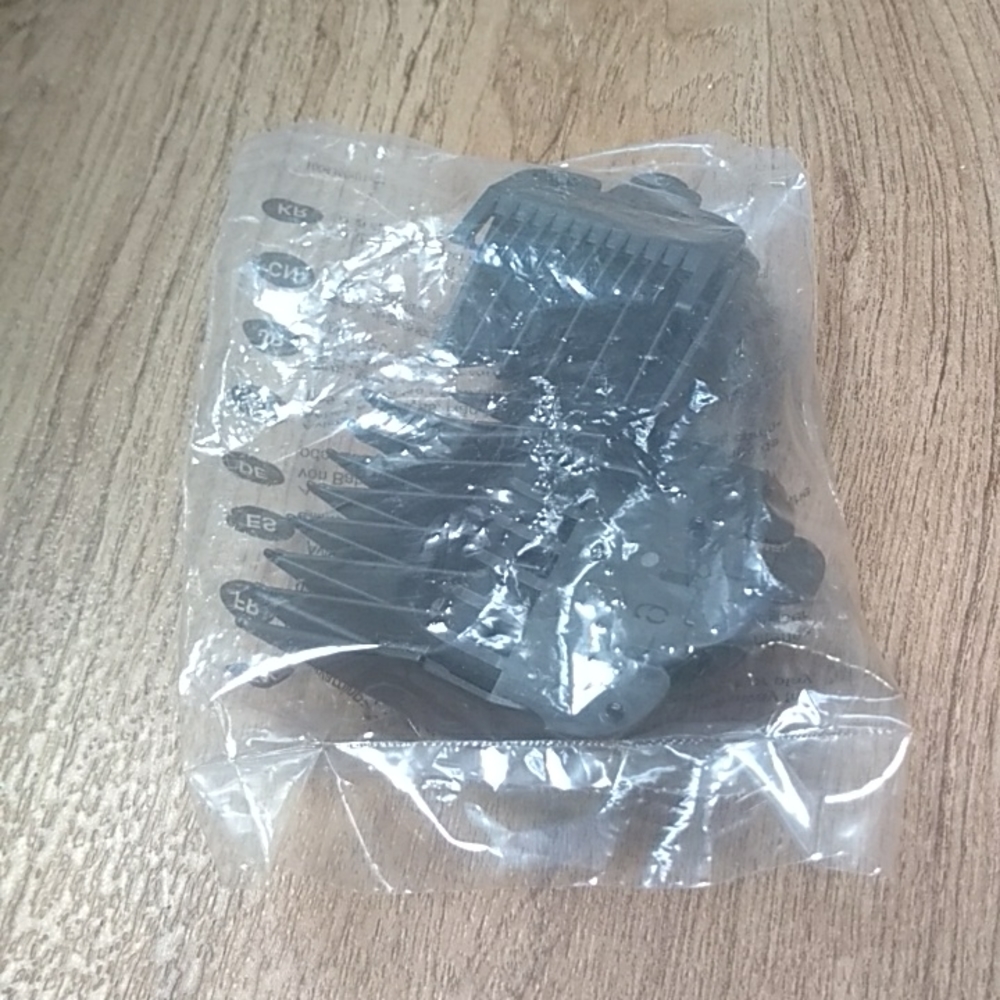 *sealed* Wahl clipper guards